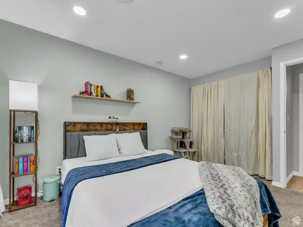 Salt Lake City, UT 84103,424 N CENTER ST #301