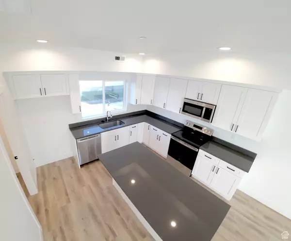 Salt Lake City, UT 84104,971 W 1700 S #109