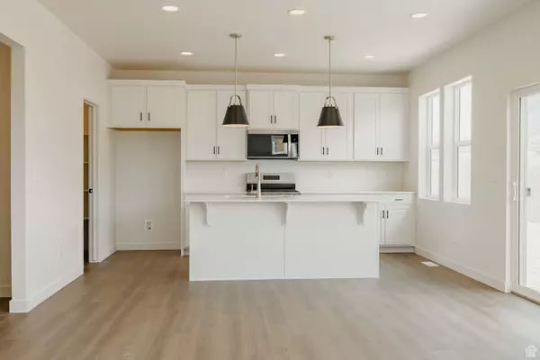 Eagle Mountain, UT 84005,3656 N EAGLE DR #306