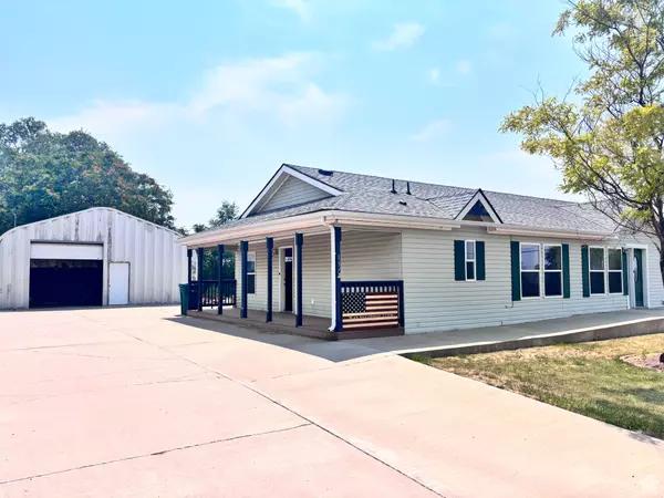 Blanding, UT 84511,137 S 400 W