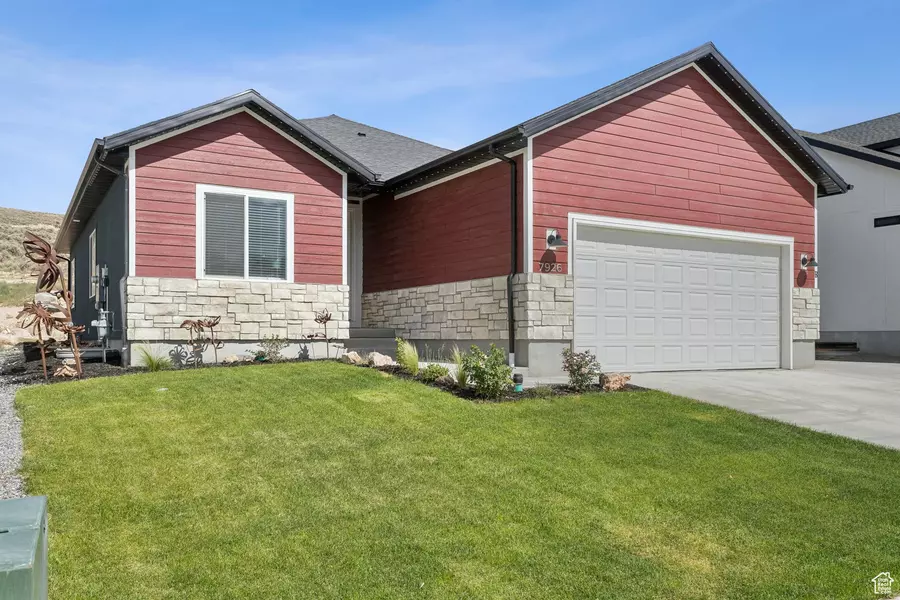 7926 N BRISTLECONE RD W, Eagle Mountain, UT 84005