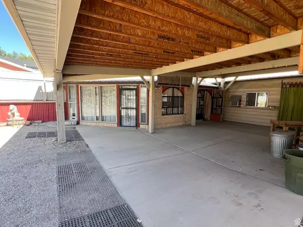 1675 W WARNOCK AVE, West Valley City, UT 84119