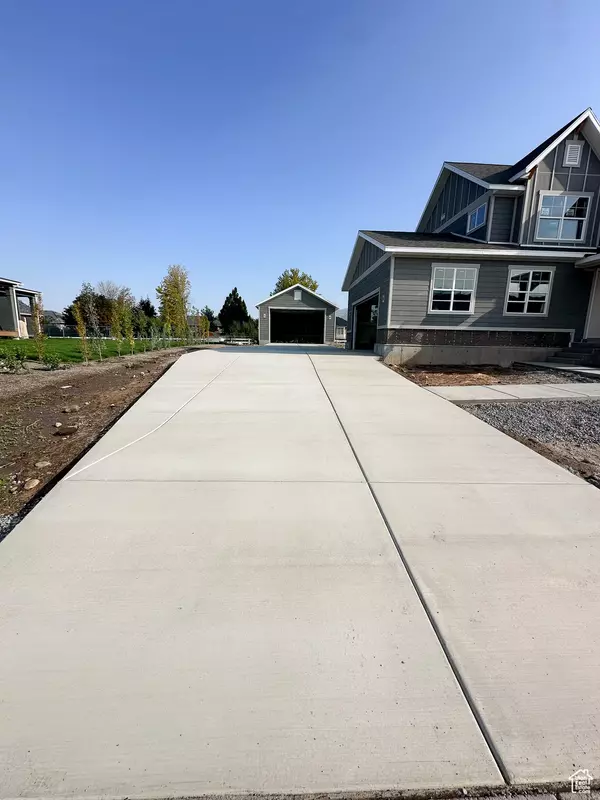 Farmington, UT 84025,554 W COTTLE LN