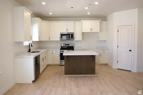 Eagle Mountain, UT 84005,1859 E HARLEQUIN AVE LOT #284B