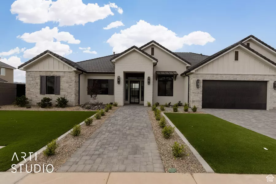 2627 E MOORLAND DR, St. George, UT 84790
