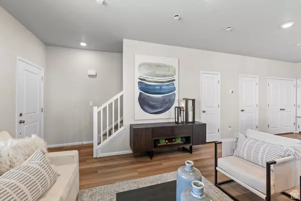 Saratoga Springs, UT 84045,253 E HALLS CREEK RD #103