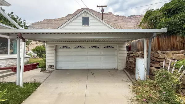 Helper, UT 84526,105 D ST