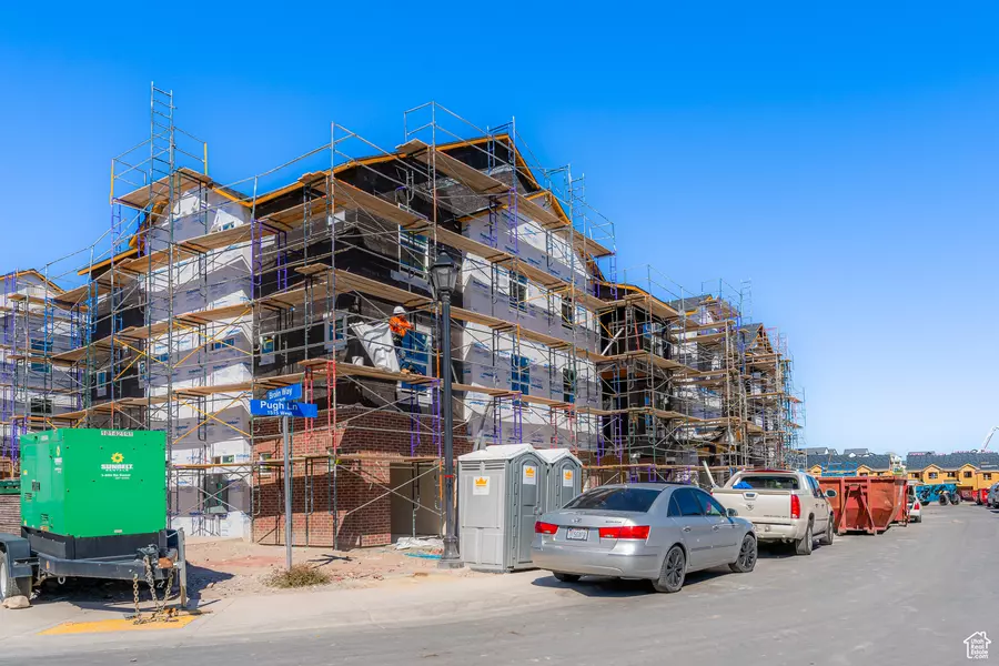 837 N PUGH LN #M302, Saratoga Springs, UT 84045