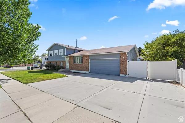 6351 S MOKI CIR W, West Jordan, UT 84081