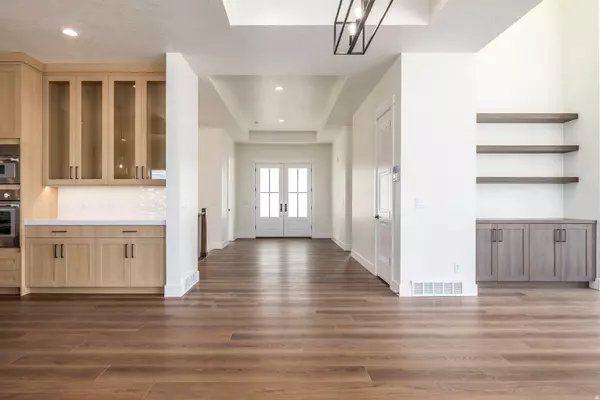 South Jordan, UT 84095,1104 W 10125 S