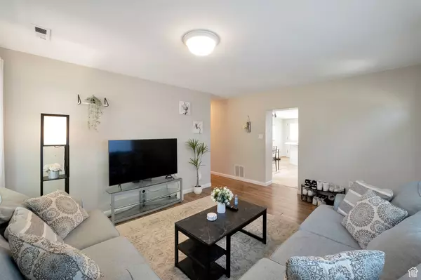 Pleasant Grove, UT 84062,767 E 100 N