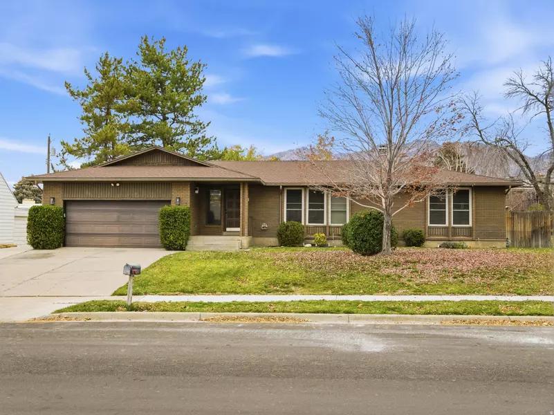 2619 E SUNDANCE DR, Sandy, UT 84093