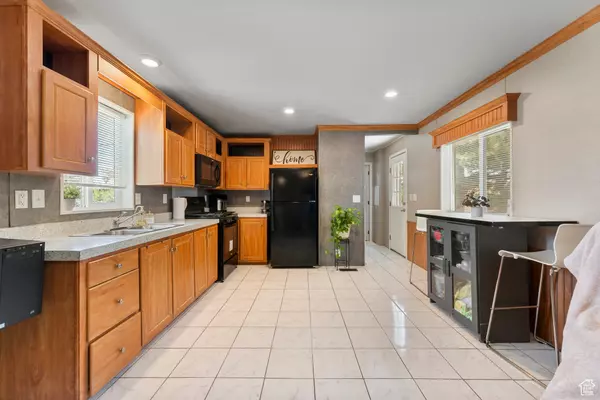 Provo, UT 84606,1214 S 900 E