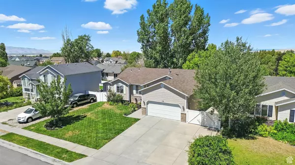 Tooele, UT 84074,718 FOX RUN DR