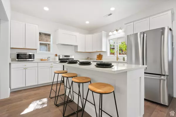 Salt Lake City, UT 84103,229 W FERN AVE N