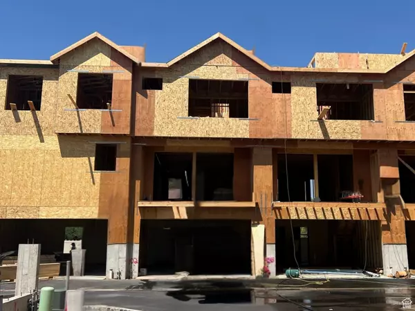 Holladay, UT 84117,1749 E WATER PINE CT #102