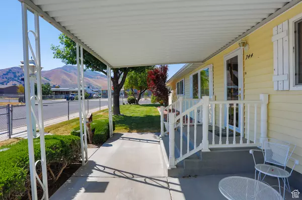 Tooele, UT 84074,744 VAN DYKE WAY