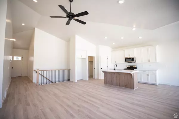 Eagle Mountain, UT 84005,3311 N GRAY WOLF LANE LOT #4007