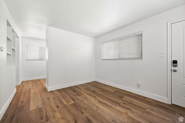 Salt Lake City, UT 84106,2500 S 700 E