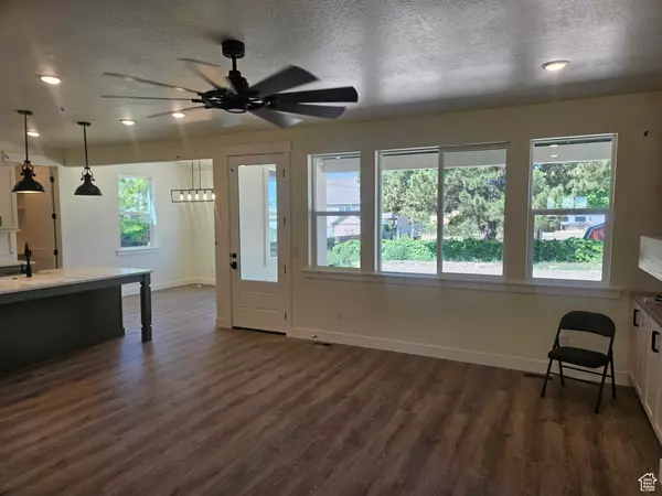 Lehi, UT 84043,242 S 300 E