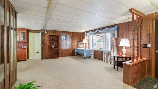 American Fork, UT 84003,120 N 350 W #228