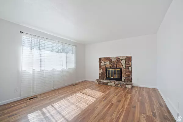 Salt Lake City, UT 84120,2896 S 3860 W