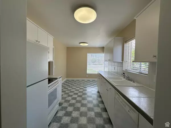 Salt Lake City, UT 84108,1920 E SUNNYSIDE AVE