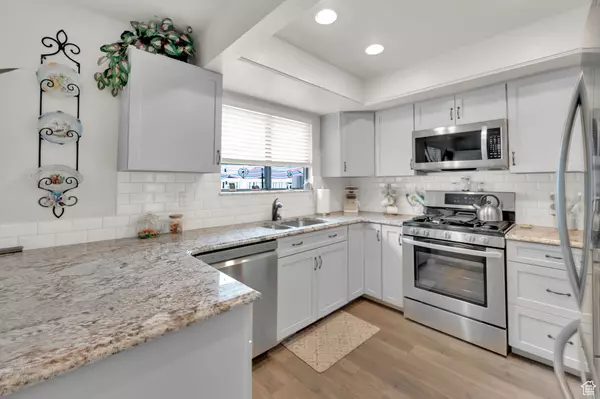 Midvale, UT 84047,6870 S 800 E