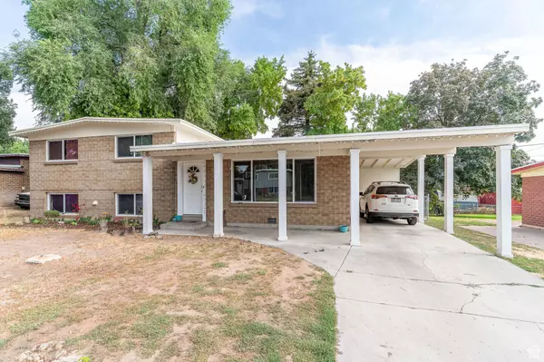 2571 W 5725 S, Roy, UT 84067