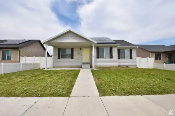 1841 E JUNIPER DR N, Eagle Mountain, UT 84005