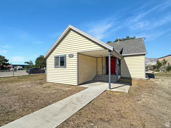 Huntington, UT 84528,280 S 300 W