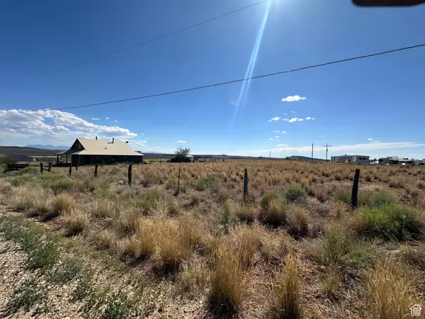 La Sal, UT 84530,75 N MEADOW LN