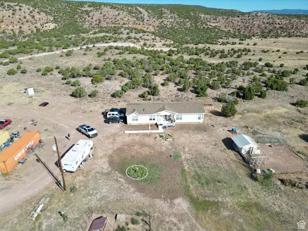 Roosevelt, UT 84066,5675 N 7600 W