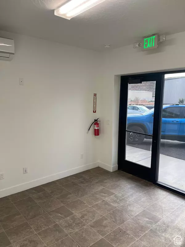 Hurricane, UT 84737,373 S COMMERCE ST