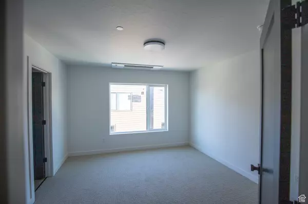 Salt Lake City, UT 84107,594 E BETSEY CV S #17