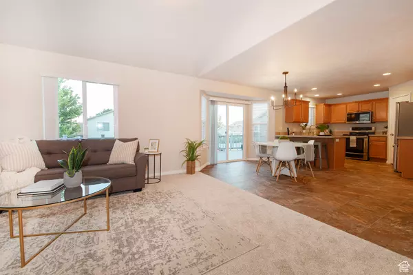 West Jordan, UT 84081,8559 S SUNRISE OAK DR W