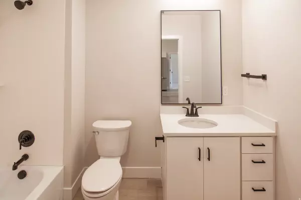 Moab, UT 84532,346 E 200 S #A207