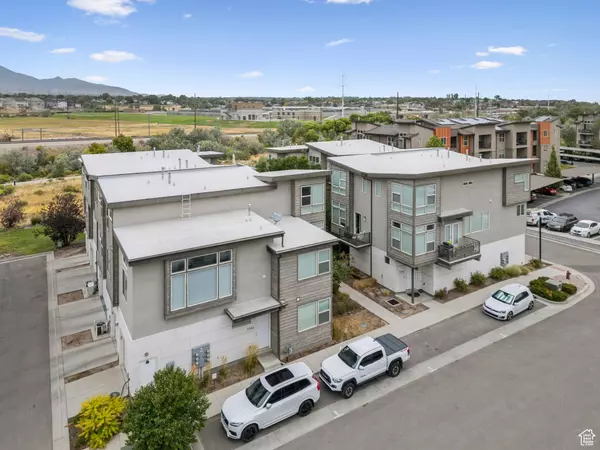 Midvale, UT 84047,7738 S ROOFTOP DR