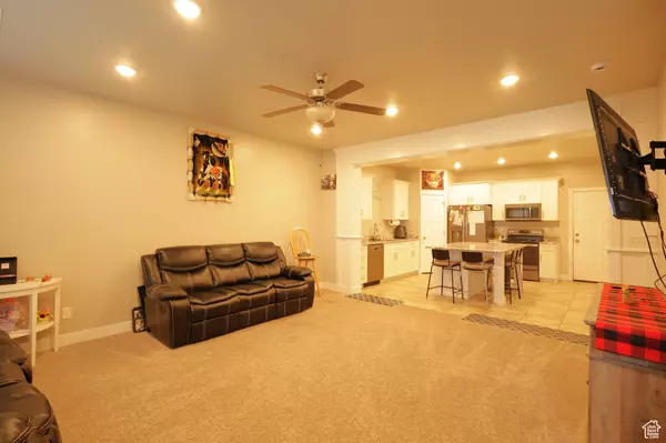 Eagle Mountain, UT 84005,1637 E TALON WAY N