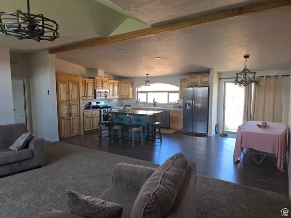 Lapoint, UT 84039,3249 N OURAY PARK E