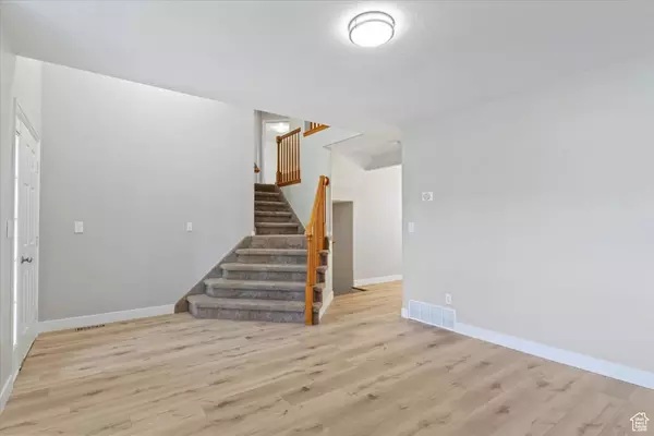 Layton, UT 84040,3302 N 2175 E