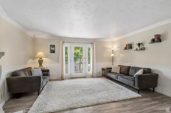 Bountiful, UT 84010,553 N 200 W