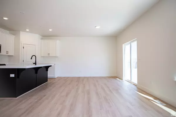 Eagle Mountain, UT 84005,3716 N NATHAN STREET LOT #1032