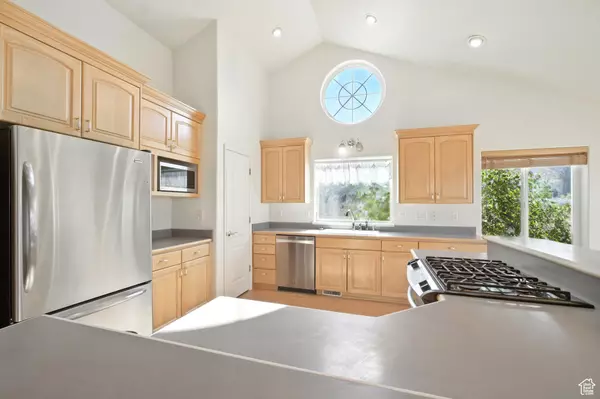 North Logan, UT 84341,1990 E CANYON RIDGE DR