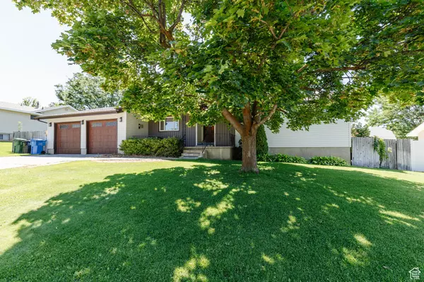 Hyde Park, UT 84318,330 E 100 N