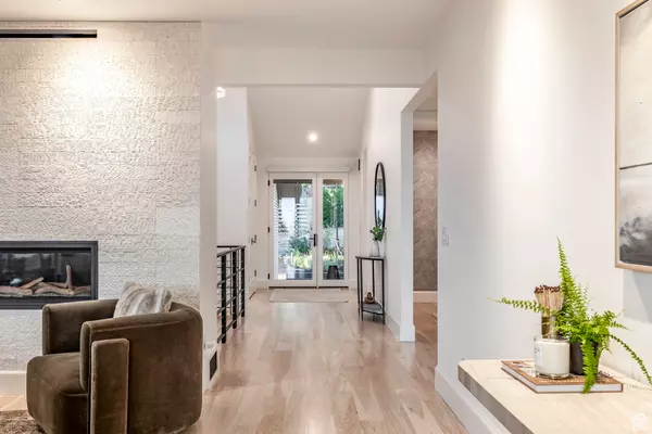 Salt Lake City, UT 84103,825 N JUNIPERPOINT CT