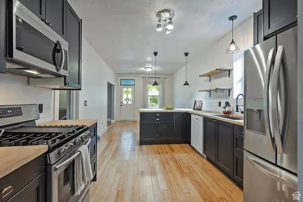 Salt Lake City, UT 84105,1172 E BRYAN AVE