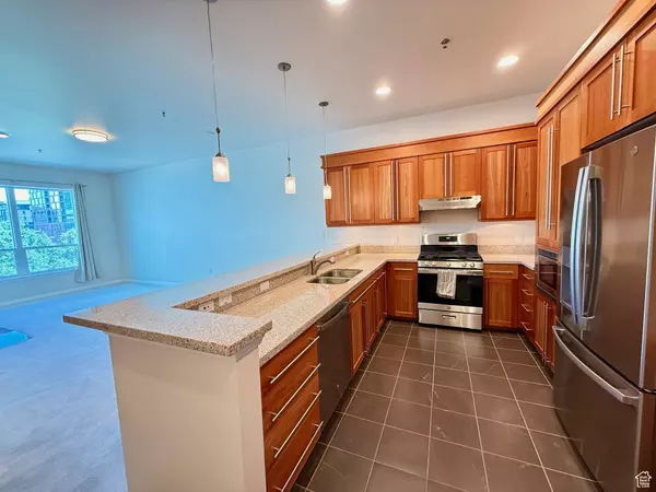 Salt Lake City, UT 84111,350 S 200 E #412