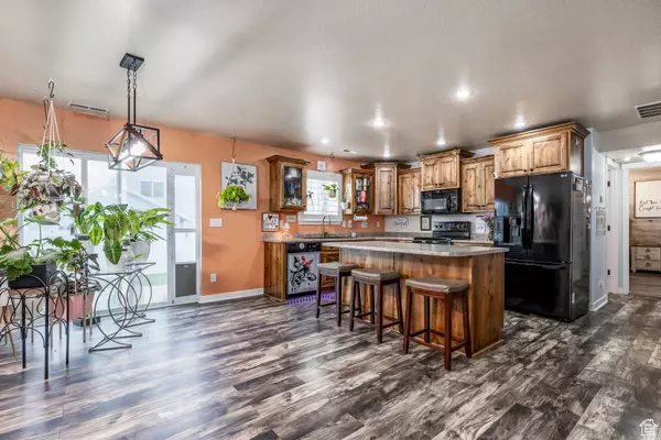 Ogden, UT 84404,347 W GOODALE DR S