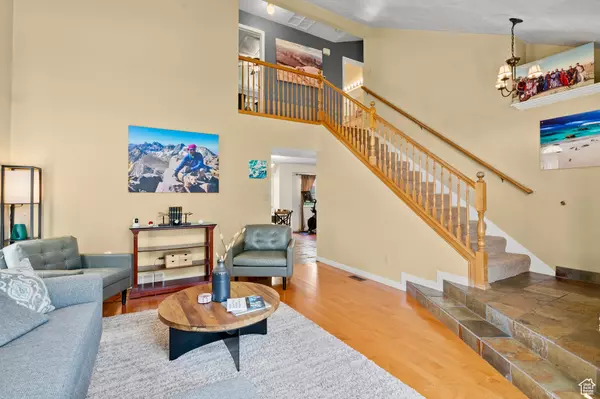 Sandy, UT 84094,1199 E TIGER EYE DR